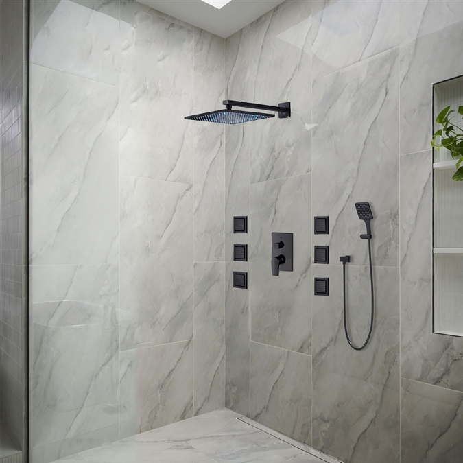 Ducha LED de agua multicolor Raigu con chorros ajustables para el cuerpo y estilo mezclador de montaje en pared