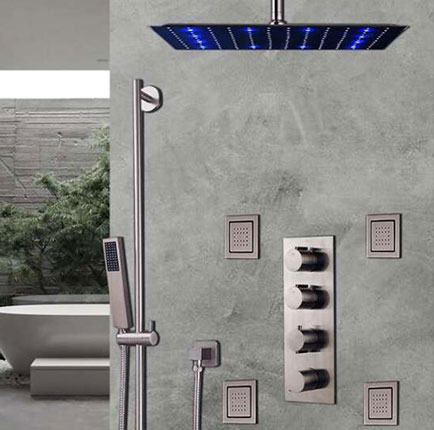 How to Clean a Bathroom Mirror: Expert Tips from Bathroom Shower Set Manufacturers RAIGU